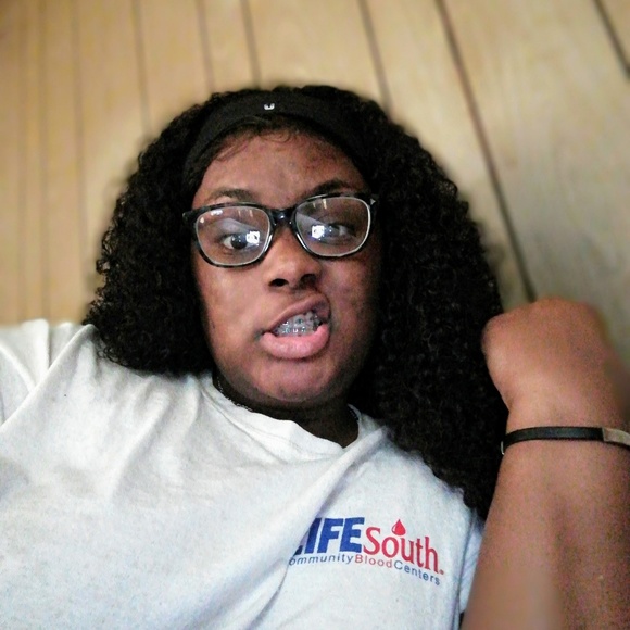 Meet your Posher, Raven - Picture 1 of 1